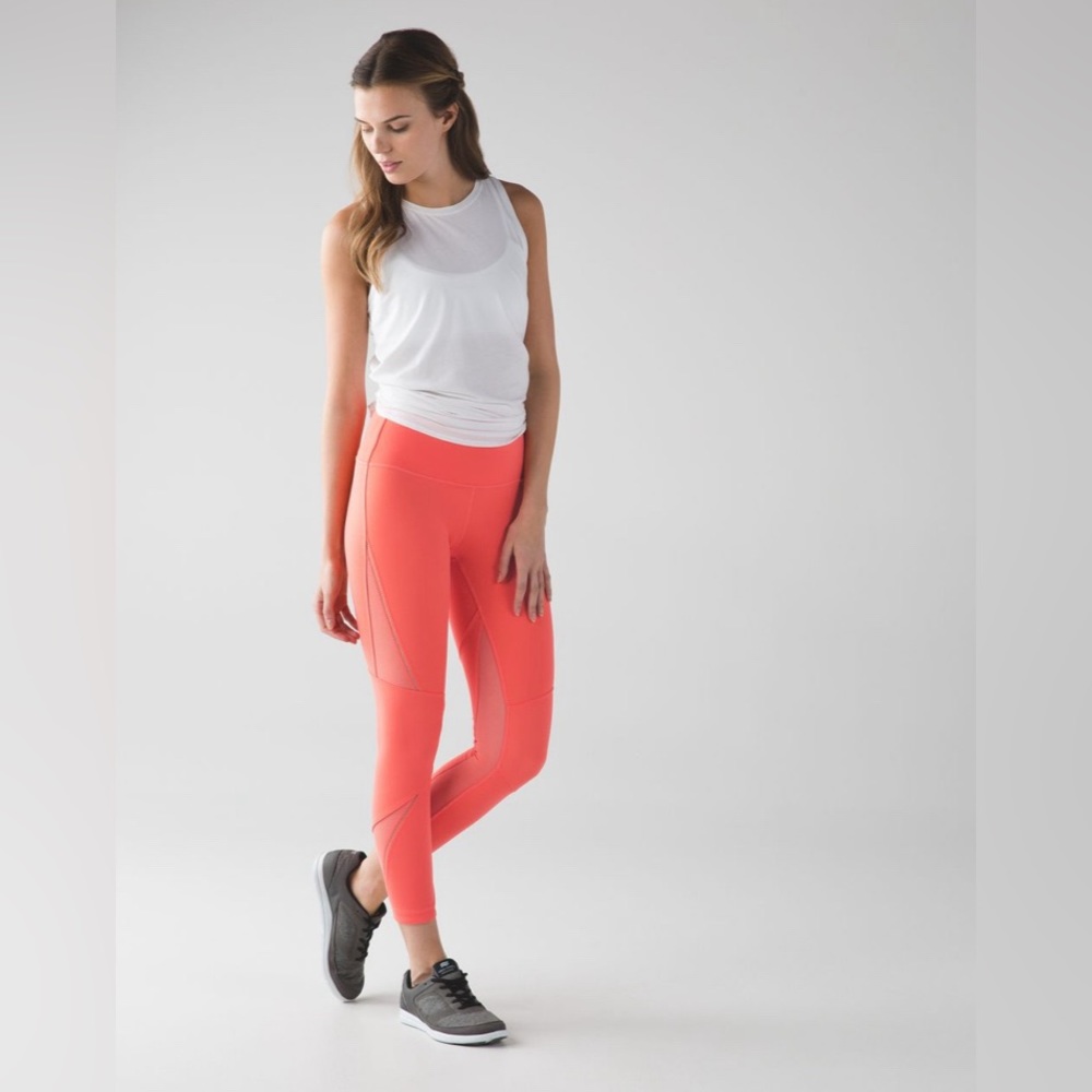 Lululemon Highest Times Pant in Cape Red Size 4 * NWOT